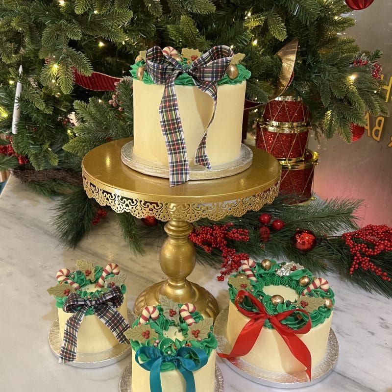 Festive Wreath Cake